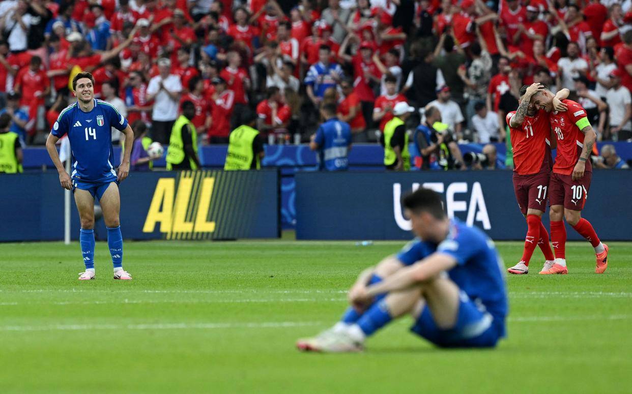 包含欧预赛比赛紧张刺激,精彩瞬间无处不在的词条 包含欧预赛比赛紧张刺激,精彩瞬间无处不在的词条