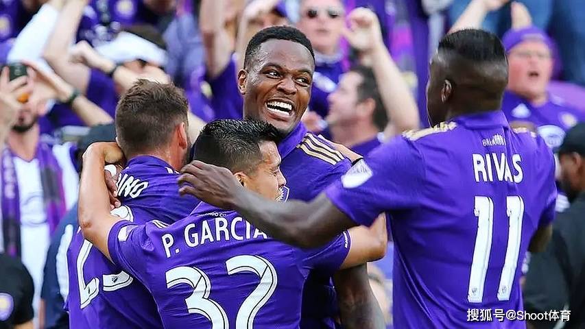 关于西雅图海湾者防线稳固,力拼恩菲尔德全力拿分的信息 关于西雅图海湾者防线稳固,力拼恩菲尔德全力拿分的信息