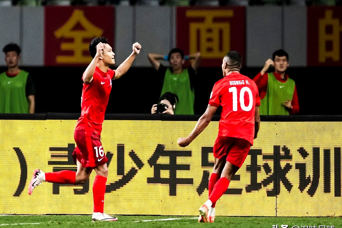 深圳队爆发神级表现,中超被彻底压制,破门的简单介绍 深圳队爆发神级表现,中超被彻底压制,破门的简单介绍