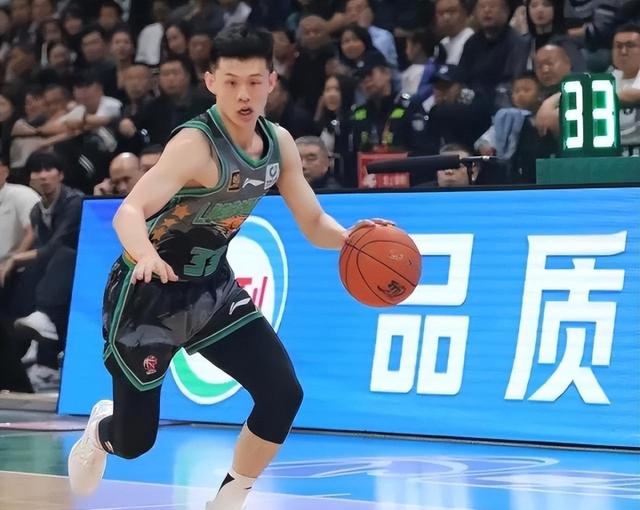 辽宁球队在比赛中表现出色,获得关键胜利 辽宁球队在比赛中表现出色,获得关键胜利