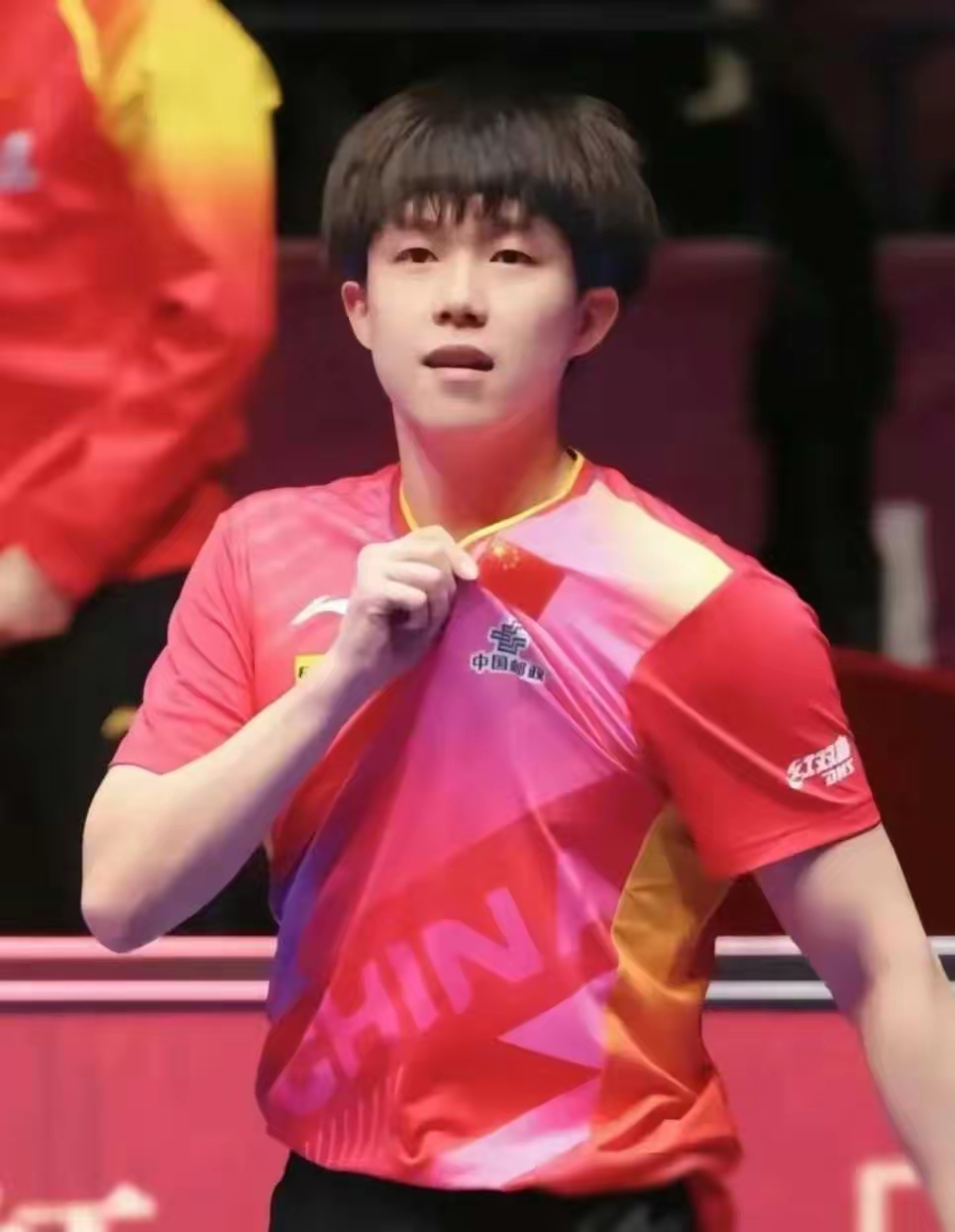 aoa体育活动-联盟新星在比赛中展现出色表现，得到教练赞誉