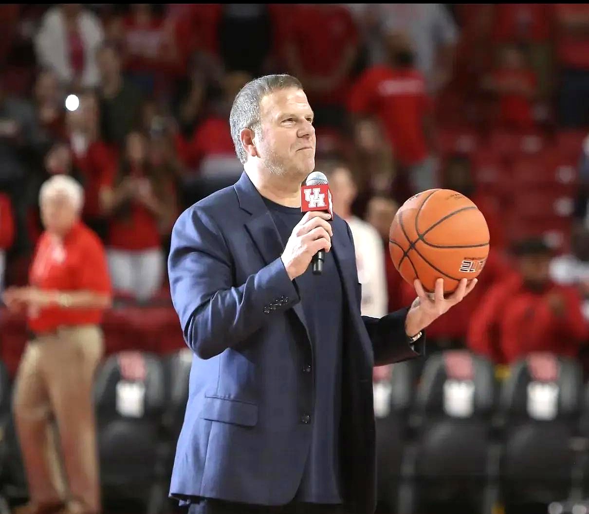 火箭队主帅迈克·德安东尼成功续约两年的简单介绍 火箭队主帅迈克·德安东尼成功续约两年的简单介绍