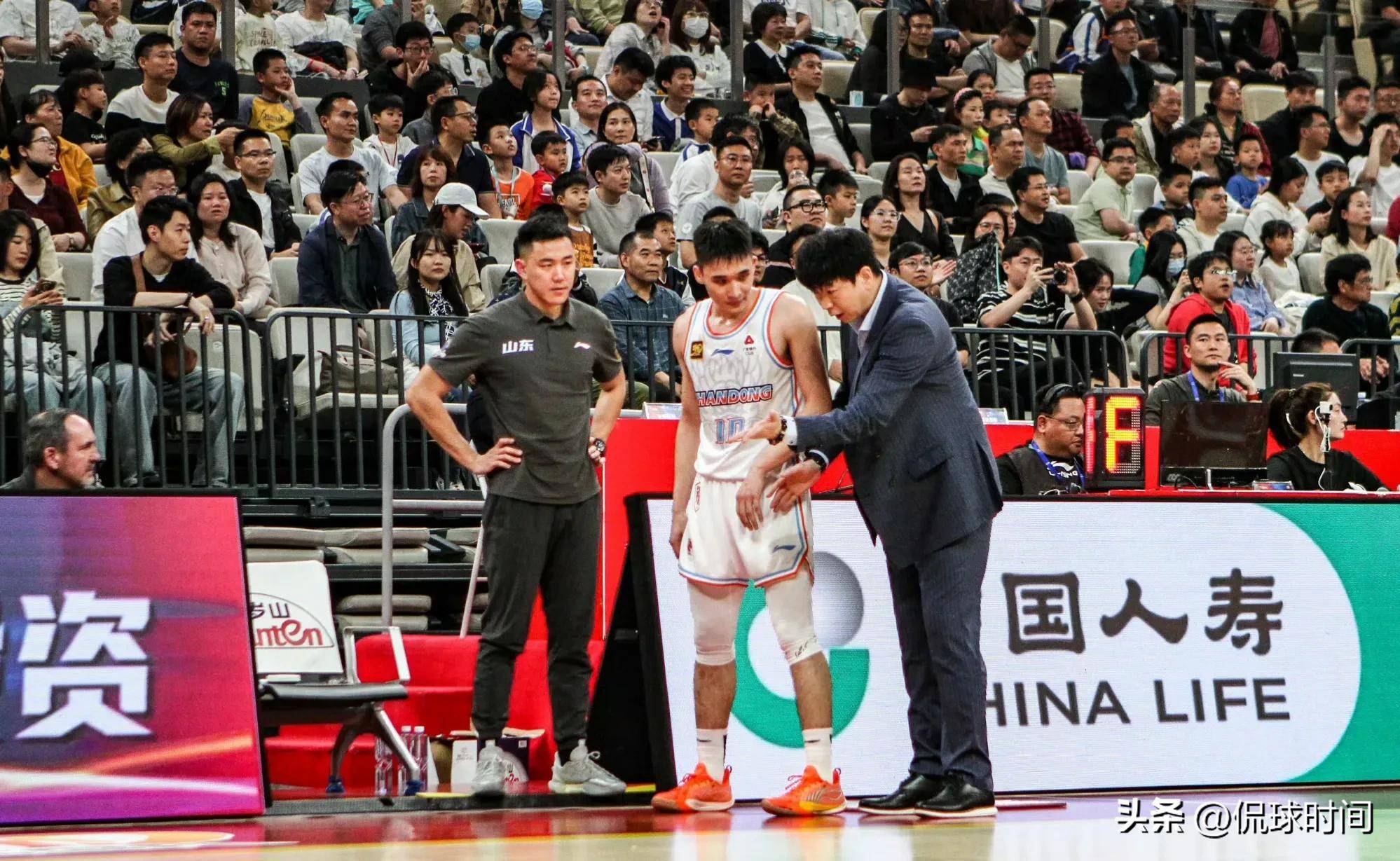 aoa体育直播-普瓦捷客场取胜，实力得到肯定