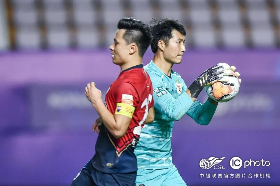 关于深圳佳兆业队员合作默契,取得关键胜利的信息 关于深圳佳兆业队员合作默契,取得关键胜利的信息