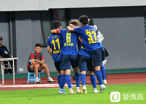 青岛黄海主场大胜辽宁宏运,取得三分 青岛黄海主场大胜辽宁宏运,取得三分