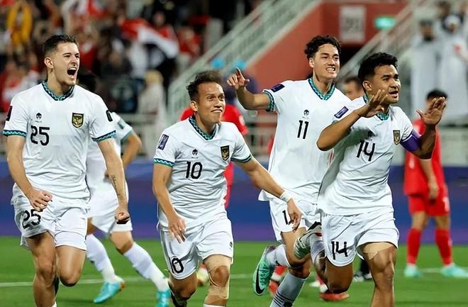 aoa体育培训-包含亚洲中心大放异彩，团队精神助球队破天荒的词条