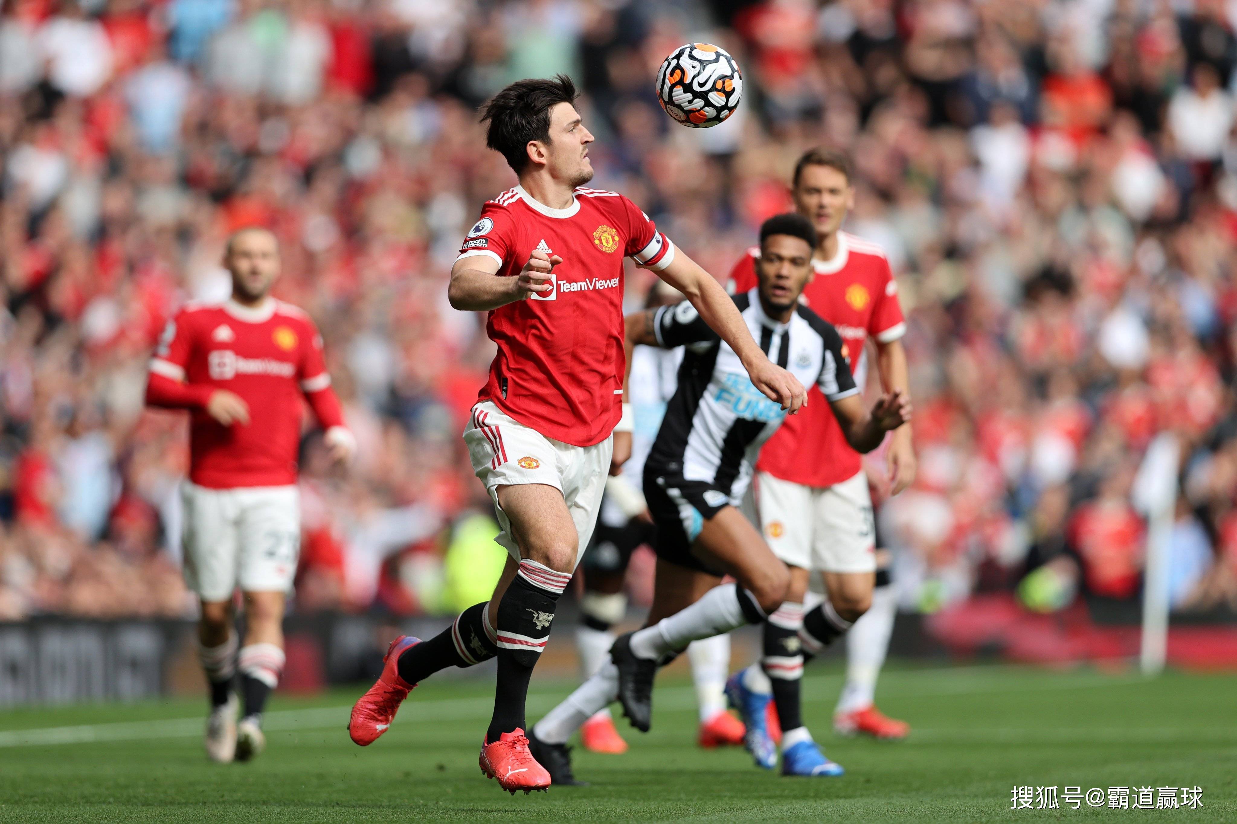 曼联全队发挥出色，战胜对手