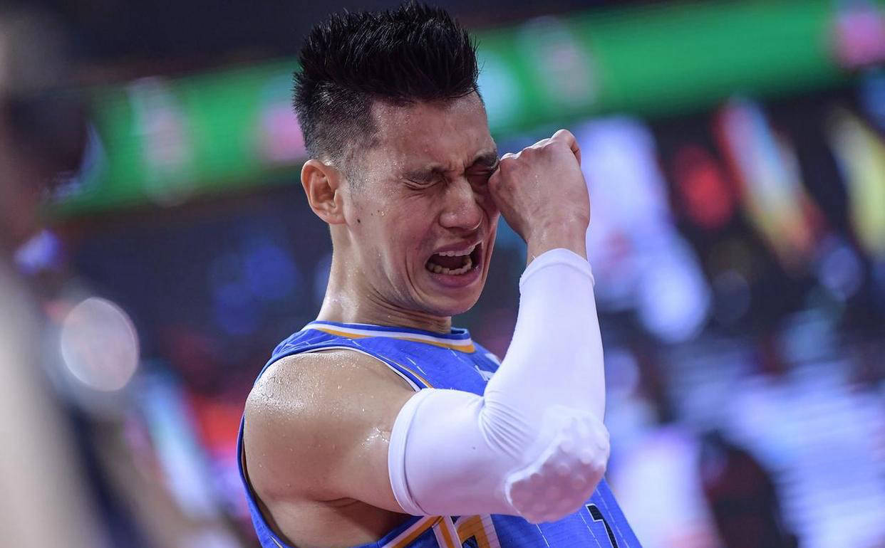 包含林书豪因伤缺席连续五场比赛，球迷担心他的状态的词条